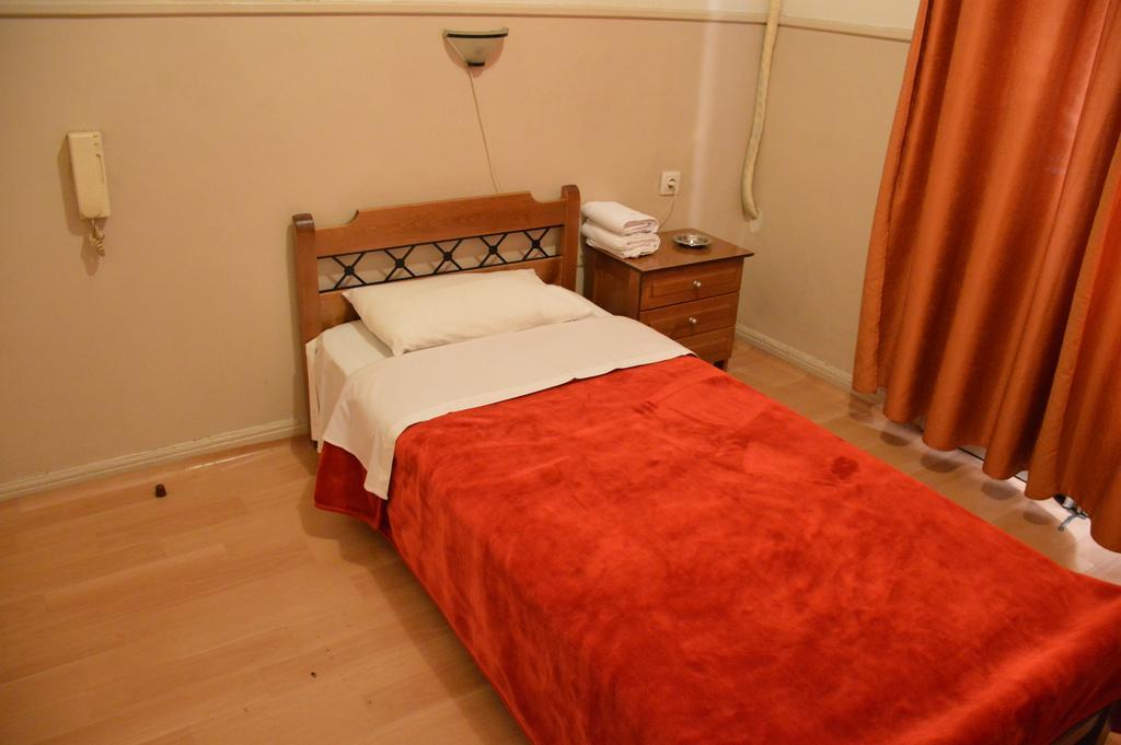 Argo Hotel Солун Екстериор снимка