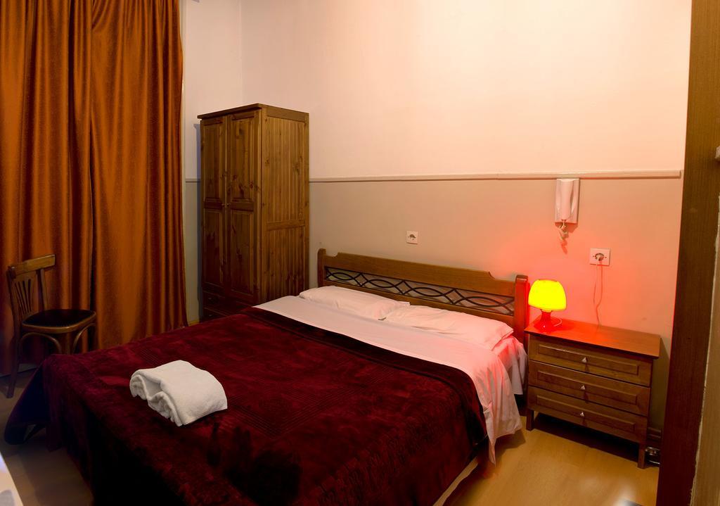 Argo Hotel Солун Екстериор снимка